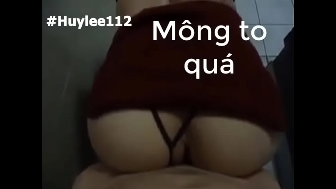 Địt em gái Việt Nam mông to trên ghế tình yêu